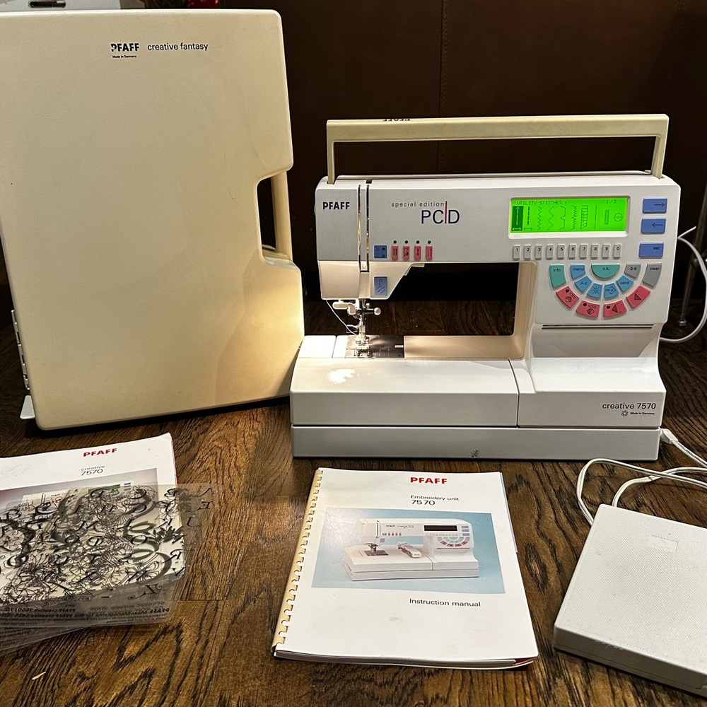 PFAFF Creative 7570 Special Edition Sewing and Embroidery Machine